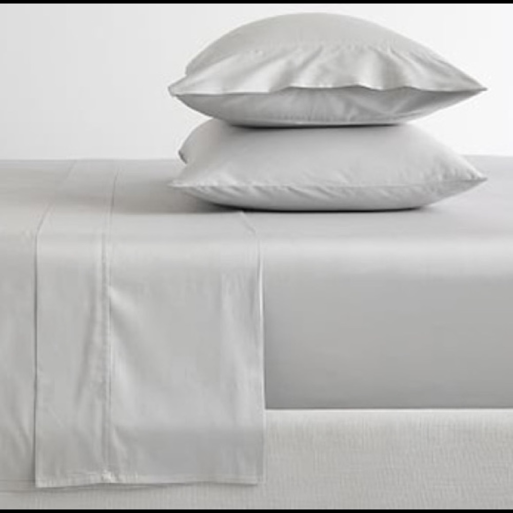 NWT pottery barn sheet